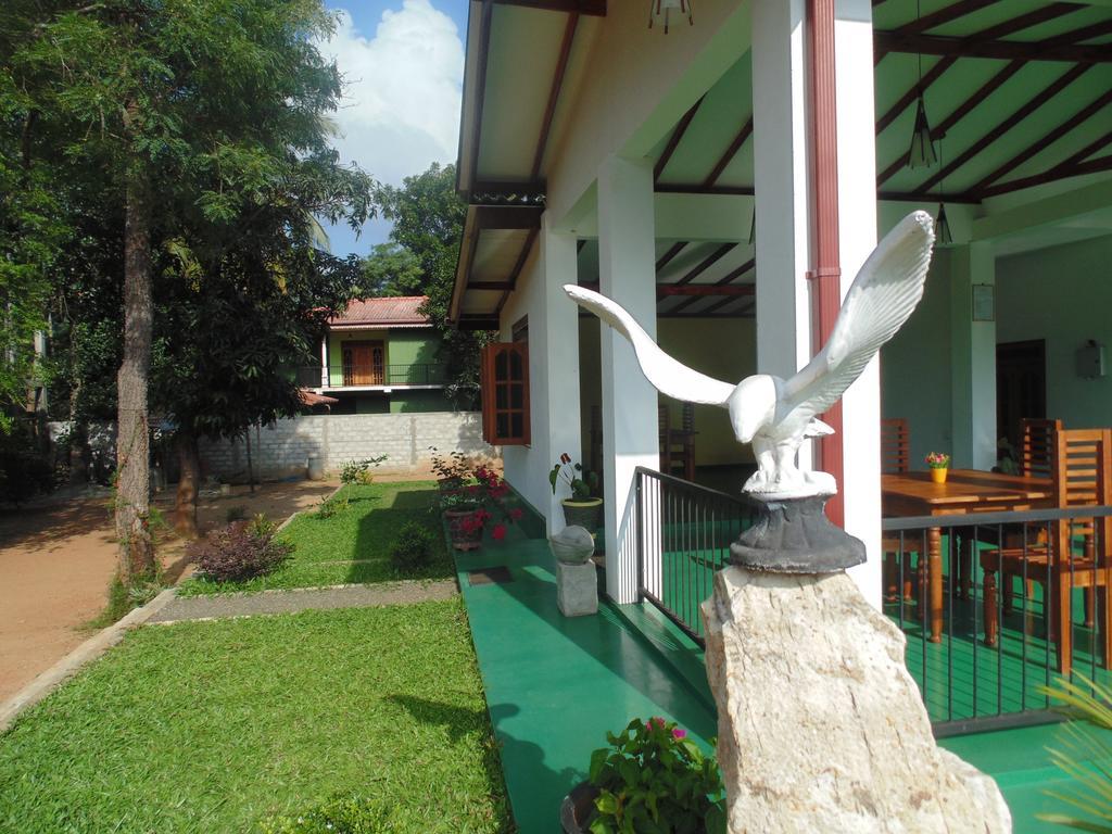 White Eagle Hotel Sigiriya Exterior foto
